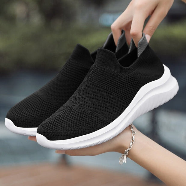 New Couple Mouth Mesh Casual Sneakers For Women - Black And White