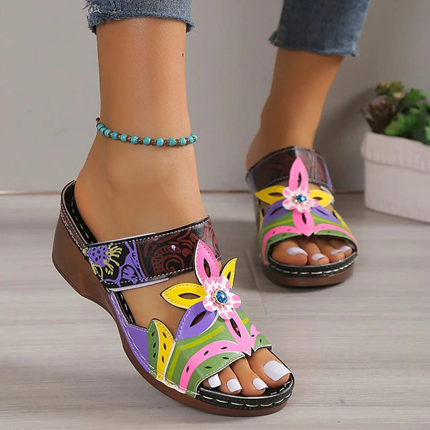 Ethnic Cool Girl Colored Slope And Totem Slippers - TRADINGSUSABlack35Ethnic Cool Girl Colored Slope And Totem SlippersTRADINGSUSA